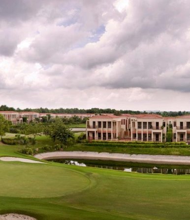 Silverglades Golf Resort & Studio Apartments - Project