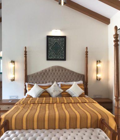 5 BHK House with Swimming Pool Inner Photos